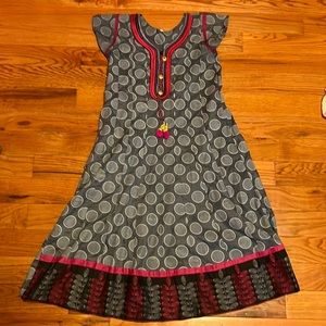 Gorgeous dress size L in girls